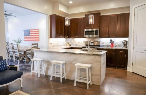 Hurricane Villa | Spacious Home with Large Kitchen