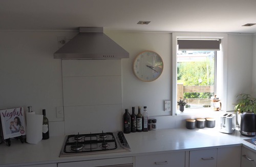 Marewa House | Spacious home with large backyard
