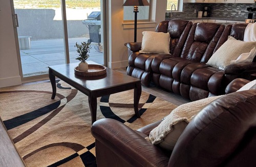 Winnemucca House | Spacious Home with Sunset Views, 4/3