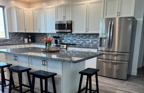 Winnemucca House | Spacious Home with Sunset Views, 4/3