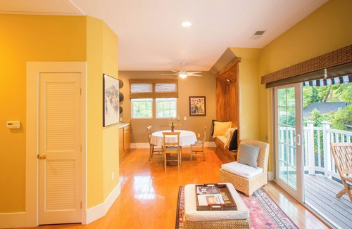 St. Helena Apartment | Spacious Honeymoon Suite