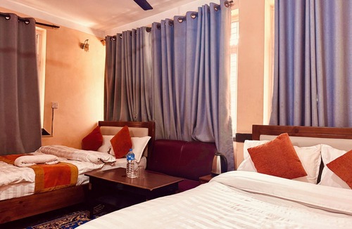Gaushala Hotel | Spacious hotel with 21 bedrooms & pvt. bathroom w/AC in the heart of Kathmandu.