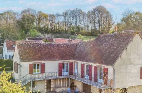 Moutiers au Perche Cottage | Spacious house with garden, pets allowed, ideal for family or friends