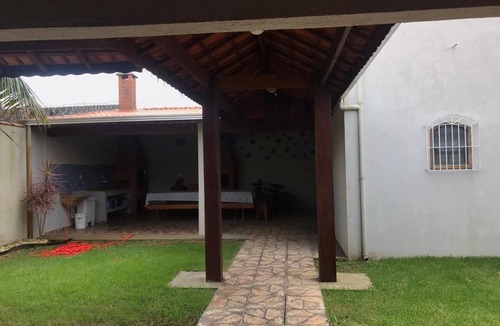 Ilha Comprida House | Spacious house 50 meters from the beach with wifi and air-conditioned rooms