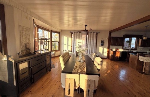 Effingham House | Spacious house in Effingham