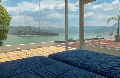 El Santuario House | Spacious House Next to the Sanctuary & Great Views