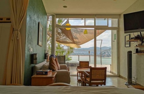 El Santuario House | Spacious House Next to the Sanctuary & Great Views
