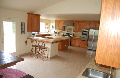 Kaweah House | Spacious House with Breathtaking Panoramic Views and Private River Access