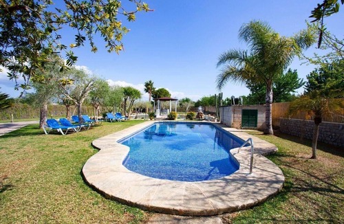 Binissalem House | Spacious House with Tennis Court, Pool and Wi-Fi