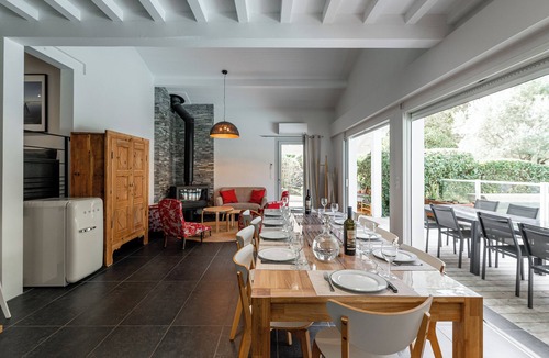 Biscarrosse House | Spacious house with luxury comfort quality services. Heated pool 4-star rated