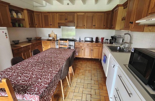 Salles-en-Toulon House | Spacious house with large garden in Valdivienne