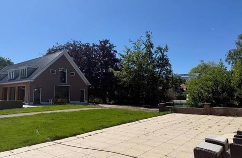 Gouda Villa | Spacious house with garden and free parking near Gouda center