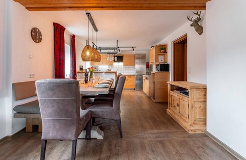 Bramberg am Wildkogel House | Spacious house with sauna near the ski lift