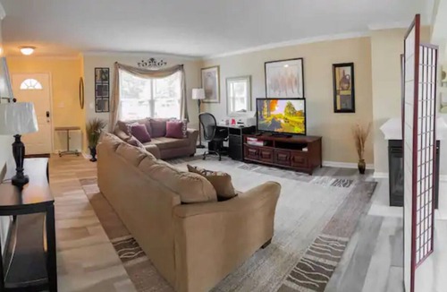 Wanamaker House | Spacious Indianapolis Home