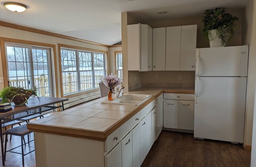 Washington Island Apartment | Spacious Island Apartment Above Biergarten Bar