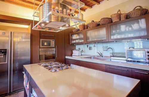 Pieve di Chio Villa | Spacious Tuscan Villa with Large Pool near Castiglion Fiorentino.