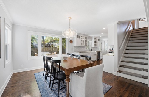 Overland Park House | Spacious Kansas Cape Cottage - 4BR/2.5BA Home with Huge Yard in OP - Sleeps 10!