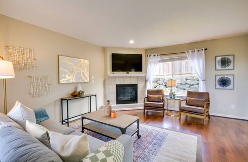 Covington House | Spacious Kent Vacation Rental w/ Deck Near Lakes!