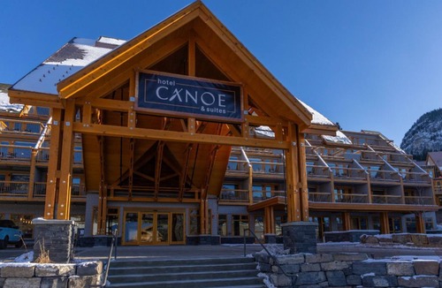 Banff Apartment | Spacious King Condo | Fireplace + Balcony