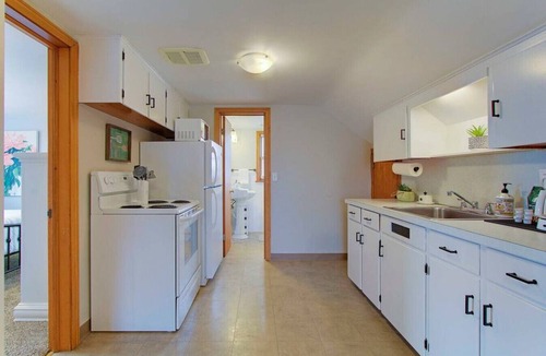 North Canton Apartment | Spacious King Suite near Hall of Fame/Hwy/Airport