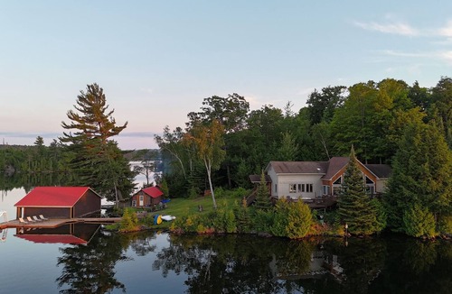 Nairn Centre Cottage | Spacious Lake Panache Island Retreat. Large Private Dock, Sauna & Amazing Views