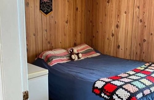 Central Alberta Cottage | Spacious Lake Cottage - Sleeps 8 comfortably - Only 40 minutes west of Edmonton