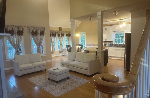 Conyers House | Spacious Lake House with Game Room & Family Amenities and Pc gaming