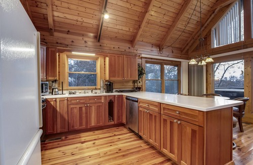Ten Mile Cabin | Spacious Lakefront Cabin w/HotTub, Fire & Kayaks