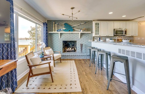 White Lake Cottage | Spacious Lakefront Home in White Lake