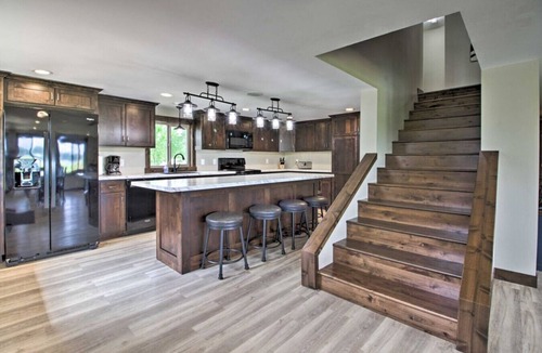 Hillman House | Spacious Lakefront Home | Dock, Kayaks & Game Room