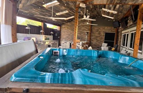 Little Elm House | Spacious Lakefront Retreat House with 1100sqft Sports Bar Patio & Hot Tub Near Little Elm Beach, Little Elm, Texas
