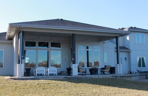 Lee's Summit House | Spacious Lakefront Retreat with Patio, 4 bedroom bath & 25 Minutes to Arrowhead