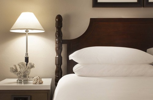 Historic Seaport Hotel | Spacious Lanai Suite! Pool, Marina Access, Walk to Dining Spots & Museums