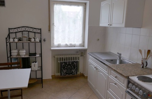 Neuendettelsau Apartment | Spacious, light-filled Apartments for 1-8 People, free WLAN, near Nuremberg