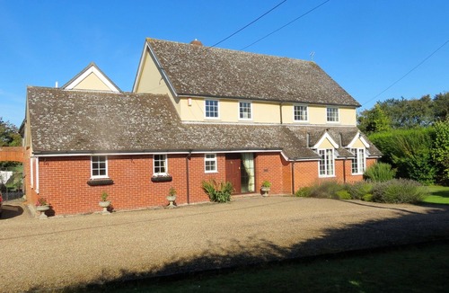 Alpheton House | Spacious, light, self contained 2 room holiday Annex with own access.