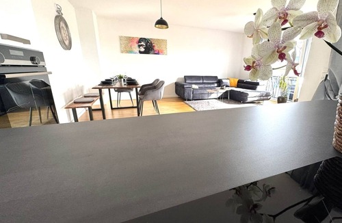Unteraurach Apartment | Spacious living & 10 minutes to BA