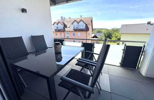 Unteraurach Apartment | Spacious living & 10 minutes to BA