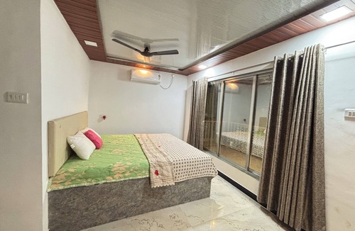 Virar West Cabin | Spacious lodge with 8 bedrooms and WiFi, AC in beautiful Virar