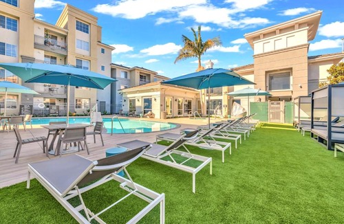 Marina del Rey Apartment | Spacious Loft 3B 2B Penthouse in Marina Del Rey