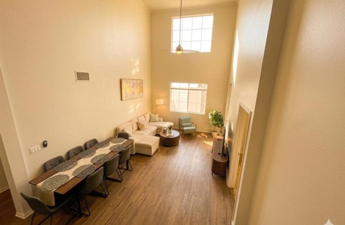 Marina del Rey Apartment | Spacious Loft 3B 2B Penthouse in Marina Del Rey