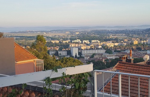 Hyeres House | Spacious Loft, Exceptional View