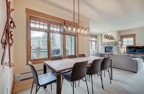 River Run Condo | Spacious Lone Eagle ski-in, ski-out 3BR condo w/ pool, hot tubs & mtn views!