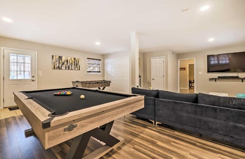 Tunkhannock Township House | Spacious Long Pond Home Game Room and Hot Tub!