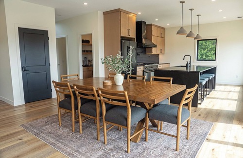 Starbuck House | Spacious & luxurious 5-bedroom house with amazing views of Lake MInnewaska!