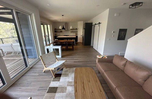 Wardner Cottage | Spacious luxurious cottage at lake Koocanusa.nnNewly build in 2023.