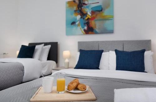 Hillsborough House | Spacious Luxurious Serviced Accommodation 4