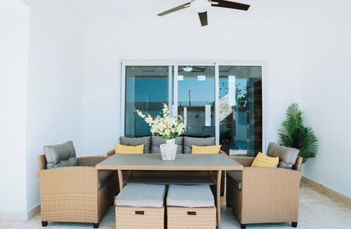 Cabarete Villa | Spacious Luxury 5-Bedroom, 7 Bath Villa w/AC & Wi-Fi - 15min North of Cabarete