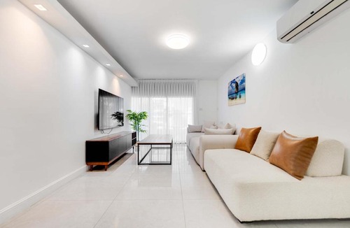 Ashdod Apartment | Spacious Luxury Beach Getaway by Torohome