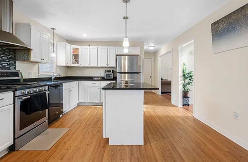 Millbury House | Spacious Luxury Home in Quiet Neighborhood