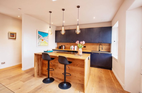 Kirriemuir House | Spacious luxury- private- peaceful- exclusive- surrounded by nature. Hot tub.